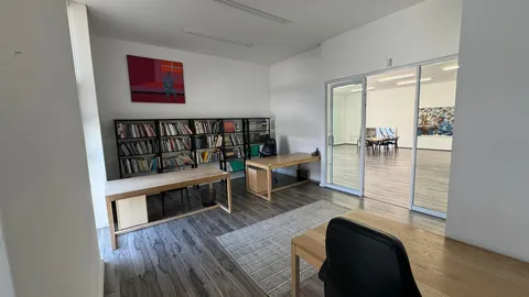 32 Bolton Road, Parkwood - Main Building (1)